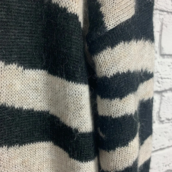 Club Monaco Women’s Mohair Blend Zebra Print Pullover  Sweater Medium David Rose - Picture 9 of 14